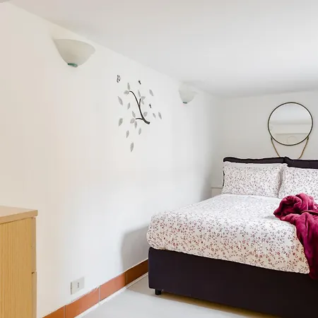 Apartment Trevi Fountain - Modern In 17th-century Palazzo Rome