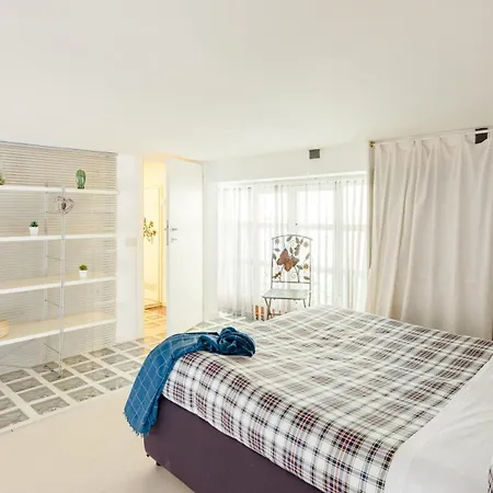 Apartment Trevi Fountain - Modern In 17th-century Palazzo Rome