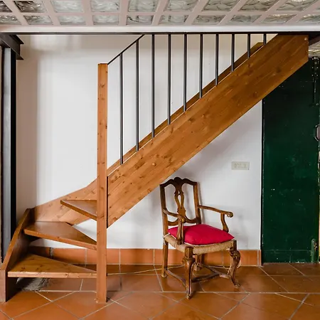 Apartment Trevi Fountain - Modern In 17th-century Palazzo
